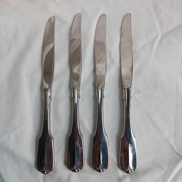 Oneida Wm A Rogers Gloria Montclair Dinner Knives Set of 4 - Picture 1 of 3